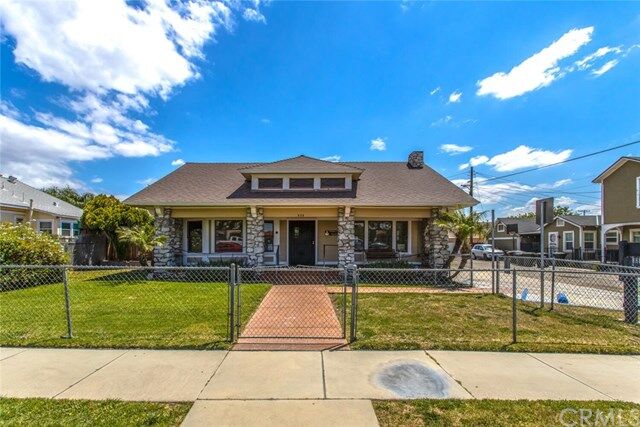 Property Photo: 958 N La Cadena Drive CA 92324