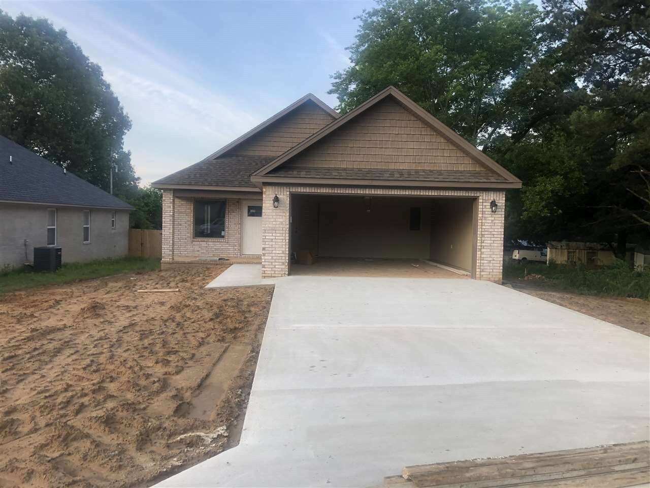 Property Photo: 4405 Wolf Den AR 72401
