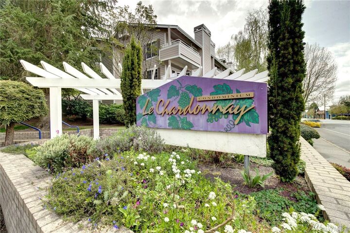 14057 NE 181st St E303  Woodinville WA 98072 photo