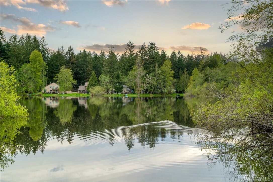 Property Photo: 8000 Tanwax Dr SE WA 98513