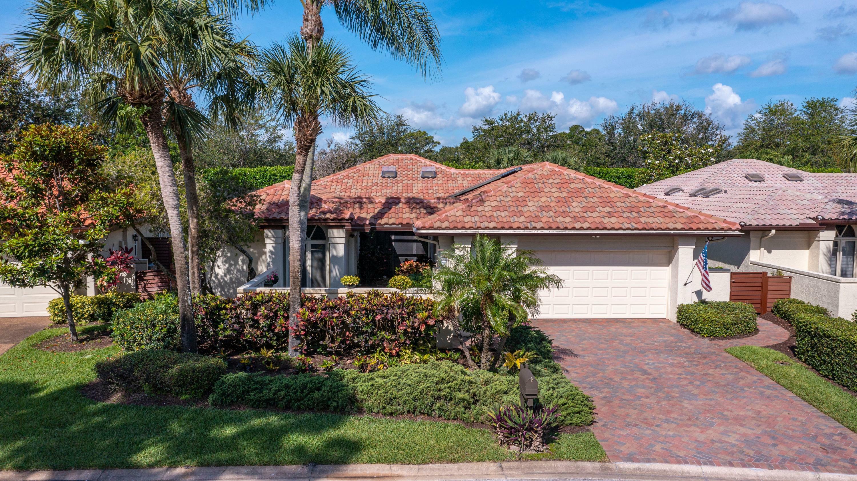 Property Photo:  6394 SE Ironwood Circle  FL 34997 