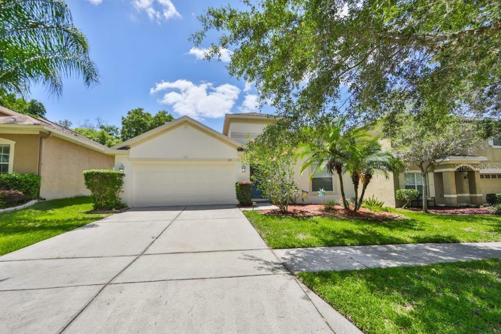 Property Photo:  1137 Emerald Hill Way  FL 33594 