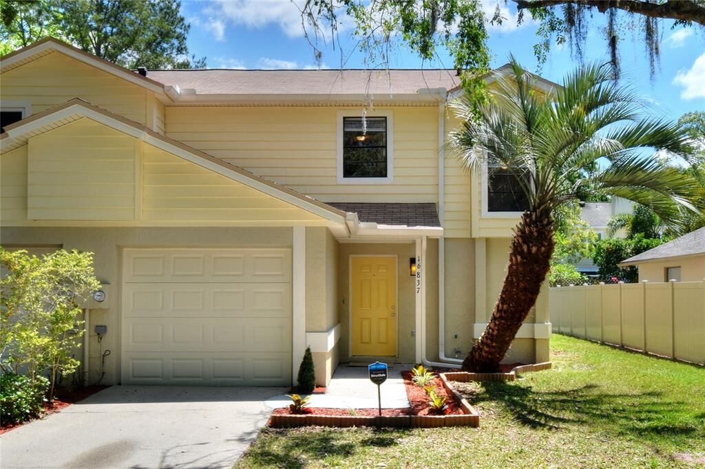 Property Photo:  16837 Le Clare Shores Drive  FL 33624 