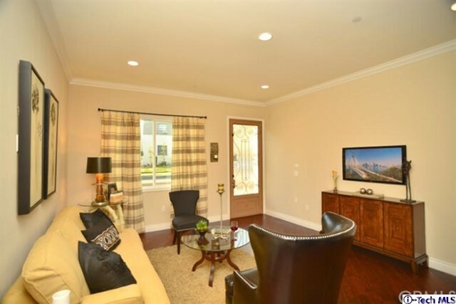 Property Photo:  2301 N Tulare Avenue  HI 91504 