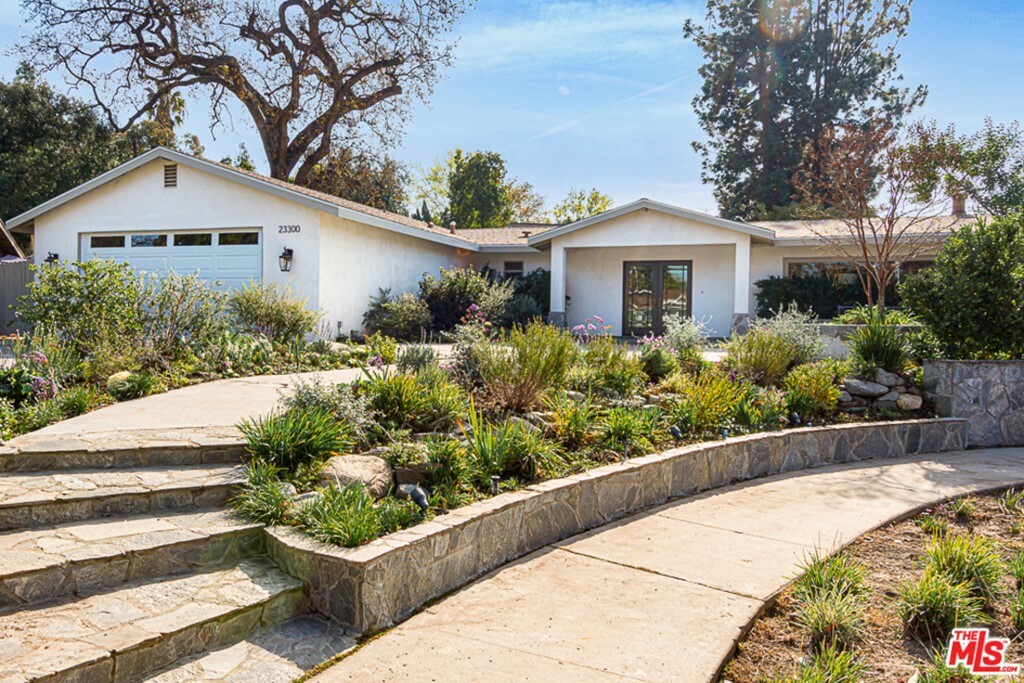 Property Photo:  23300 Ostronic Drive  CA 91367 