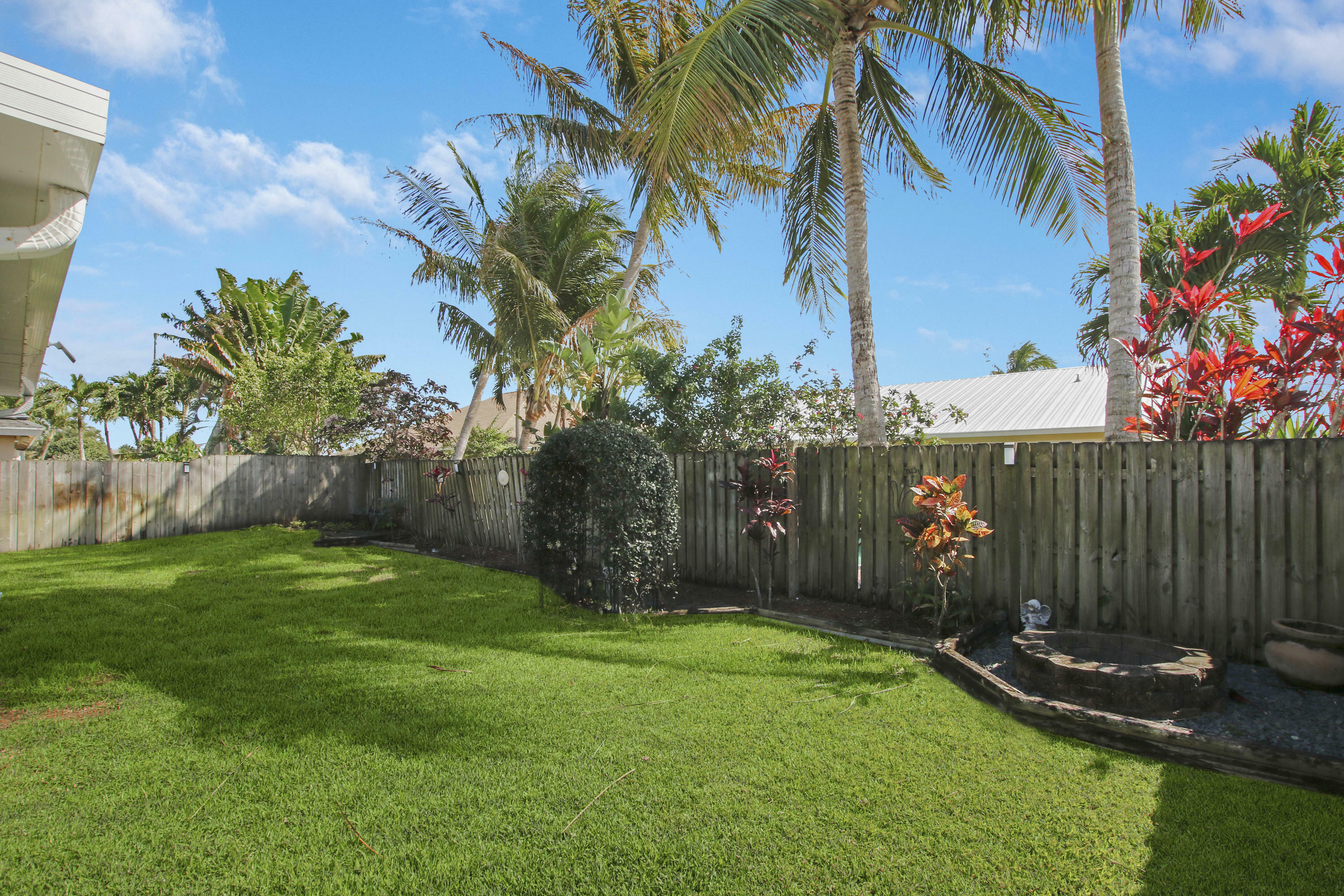 Property Photo:  6368 Robinson Street  FL 33458 