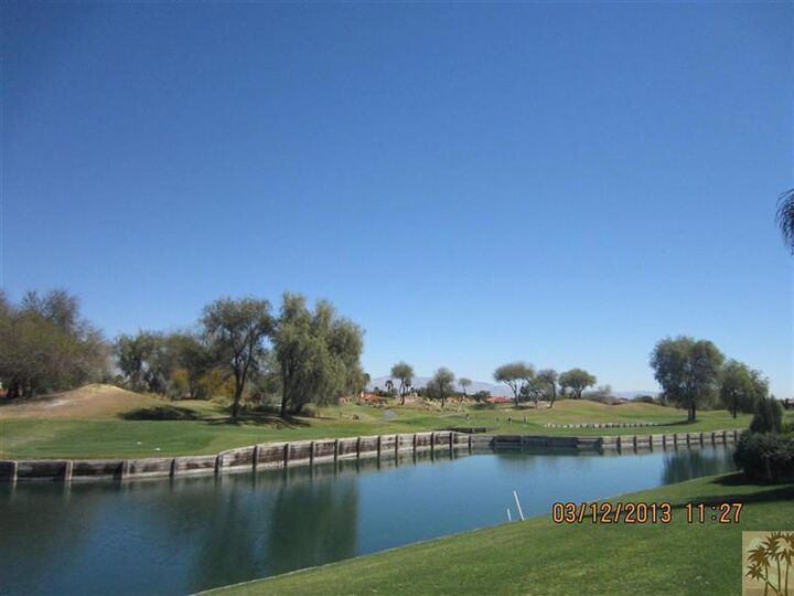 Property Photo:  