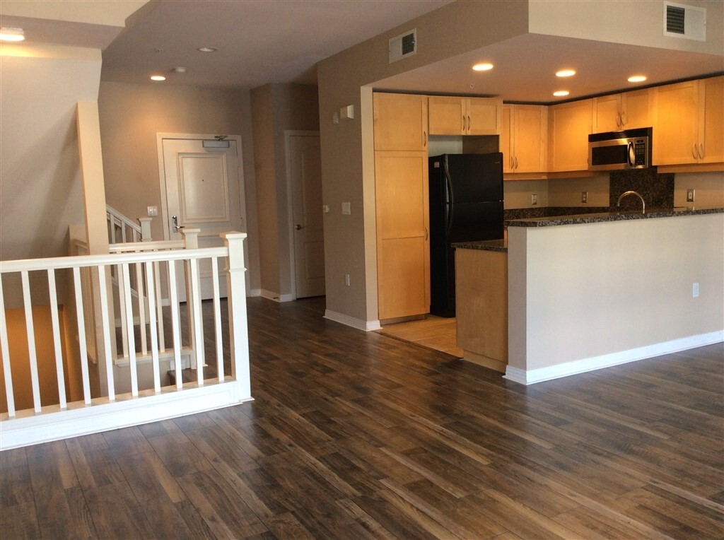 Property Photo: 1750 Kettner Blvd 206 CA 92101