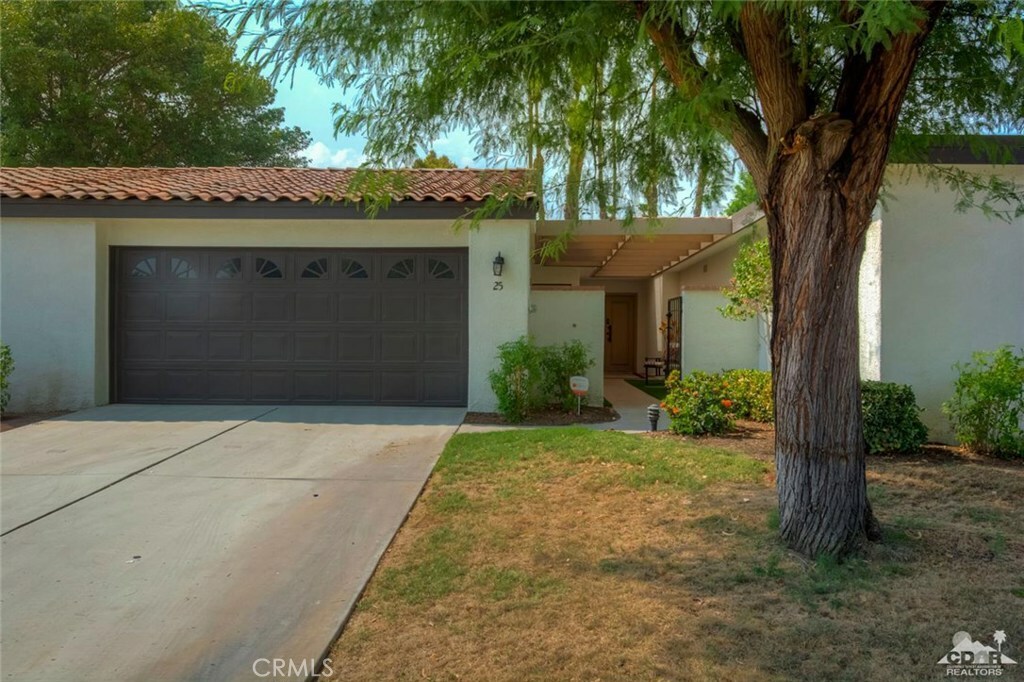 Property Photo:  25 Padron Way  CA 92270 