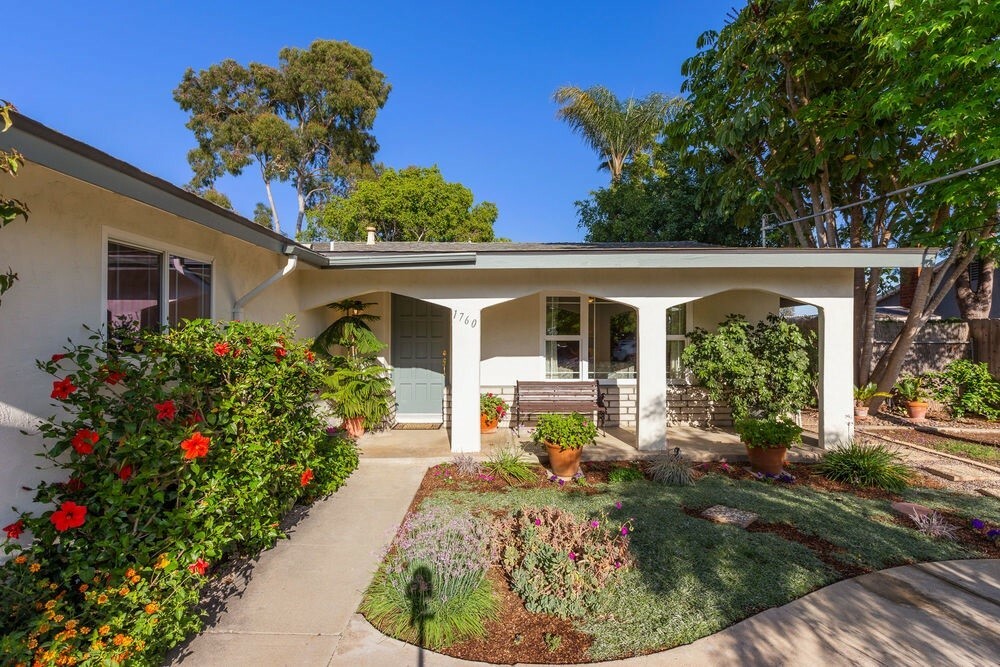 Property Photo: 1760 Curry Comb Dr CA 92069
