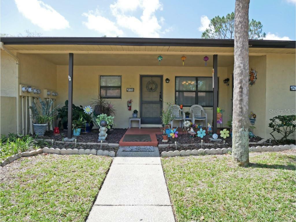 Property Photo: 1207 9th Circle SE 214 FL 33771