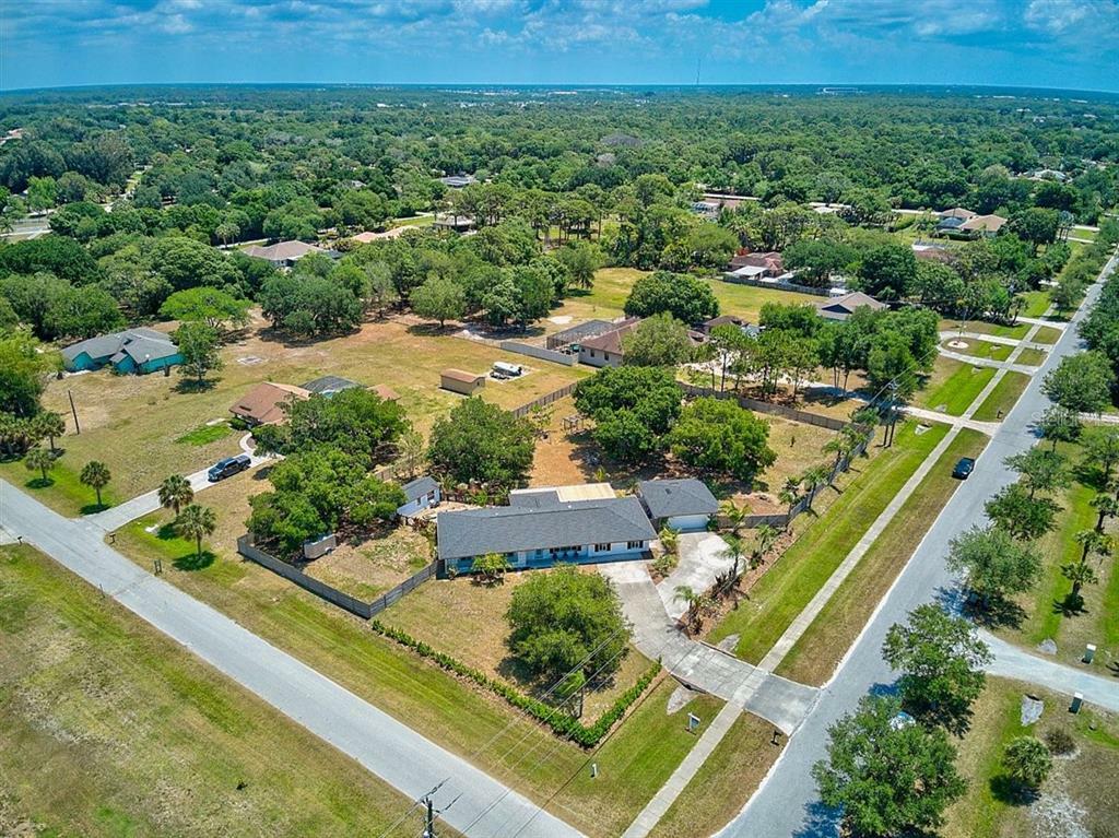 Property Photo:  1760 Mackintosh Boulevard  FL 34275 