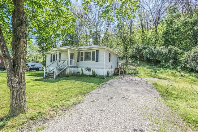 Property Photo: 4659 Spring Glen 63051