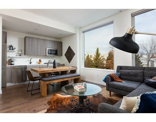 Property Photo: 515 E 1st St 2 MA 02127