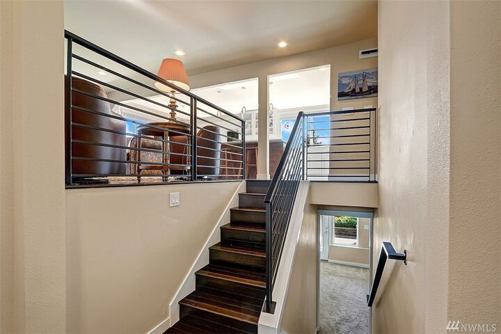 Property Photo:  9301 166th Place NE  WA 98052 