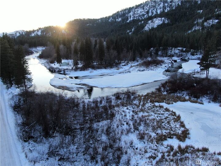 Property Photo: 6970 Fs 5010 Rd WA 98862