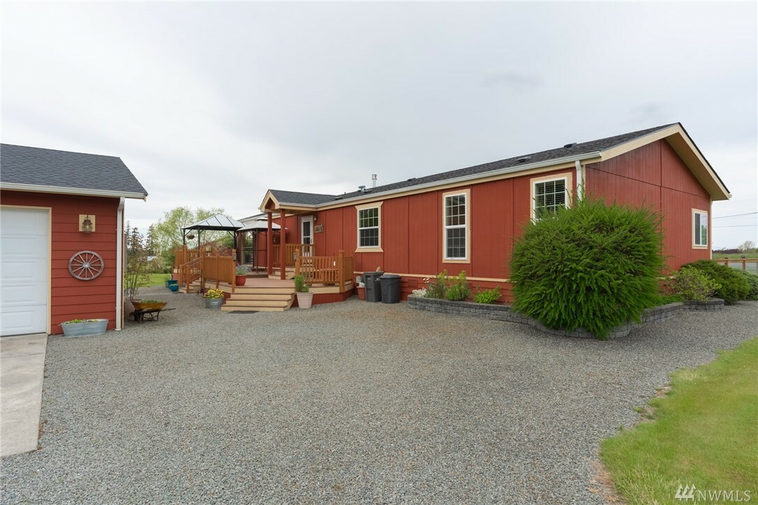 Property Photo:  13640 Bayview Rd  WA 98273 