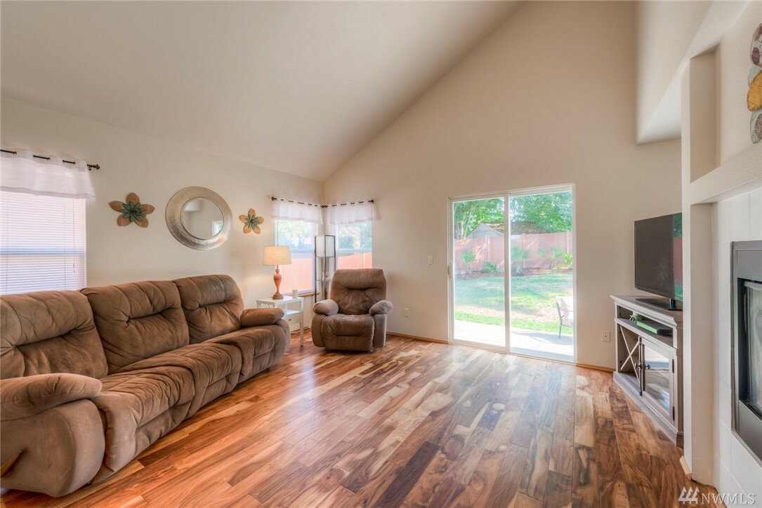Property Photo: 8931 1st Place SE WA 98258