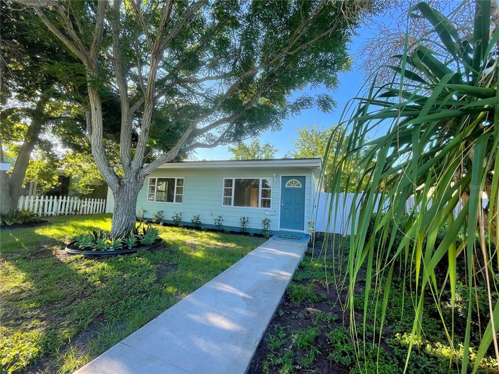 Property Photo:  766 Southwest Boulevard N  FL 33703 