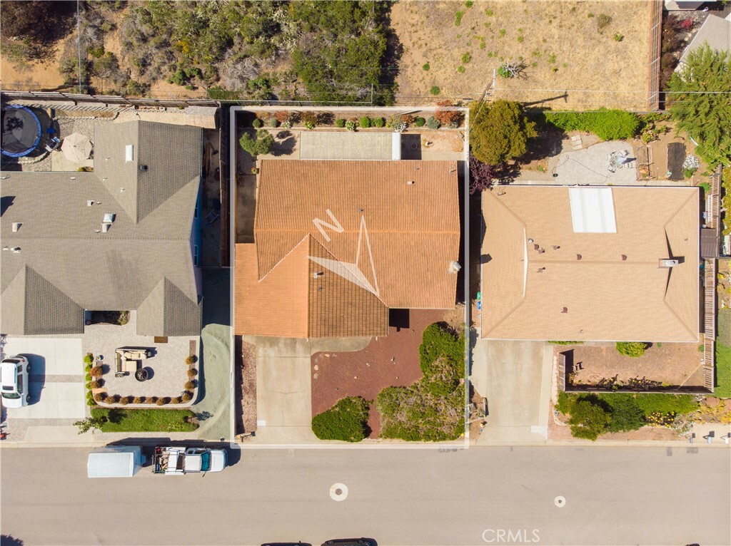 Property Photo:  1071 Green Oaks Drive  CA 93402 