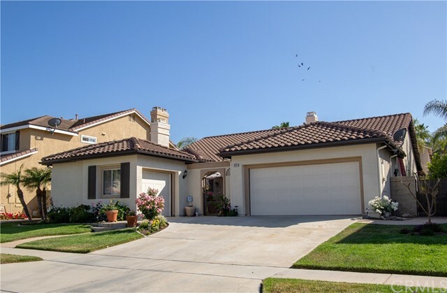 Property Photo:  924 Hyde Park Court  CA 92881 