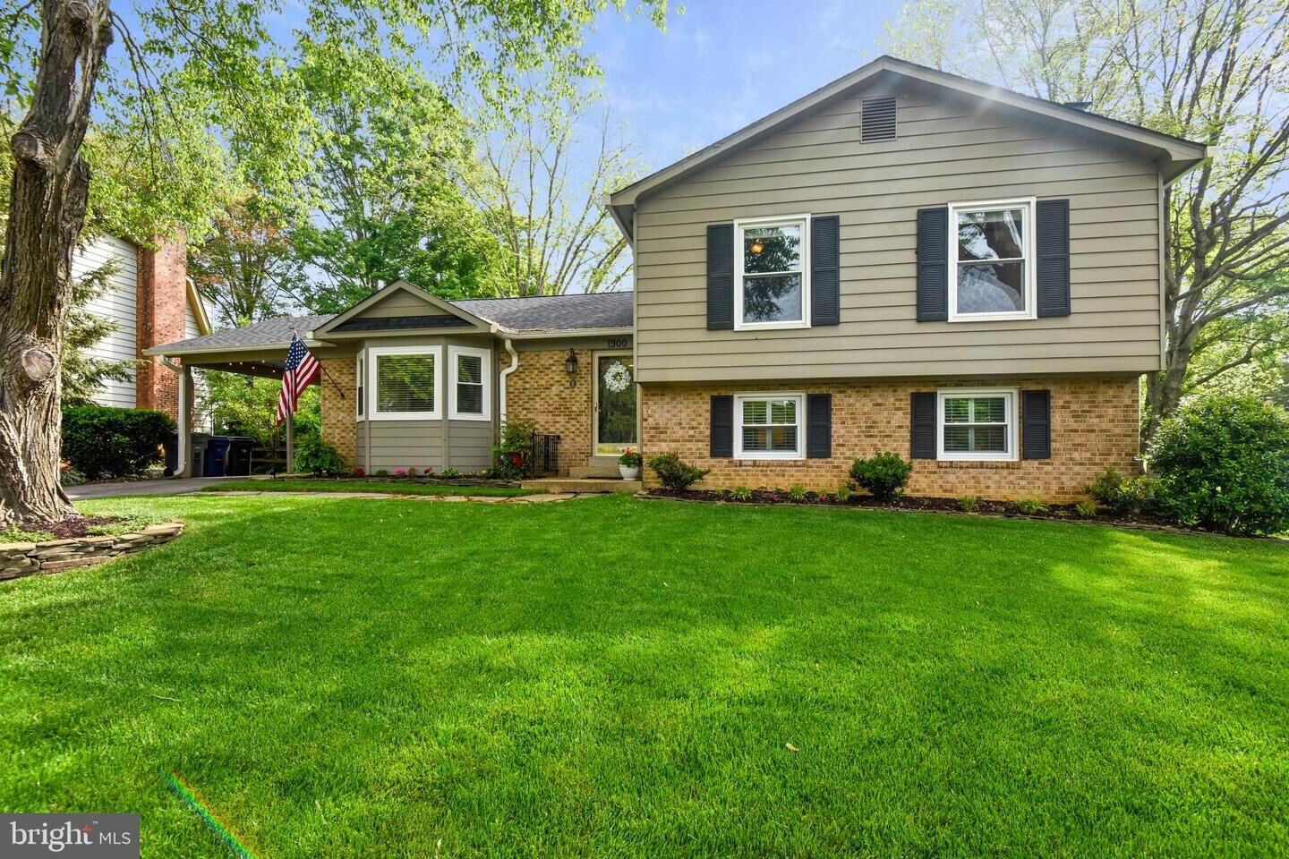 Property Photo: 1900 Leo Lane VA 22308