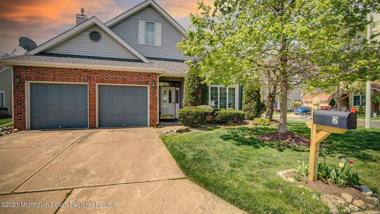 Property Photo:  2 Brighton Court  NJ 08831 