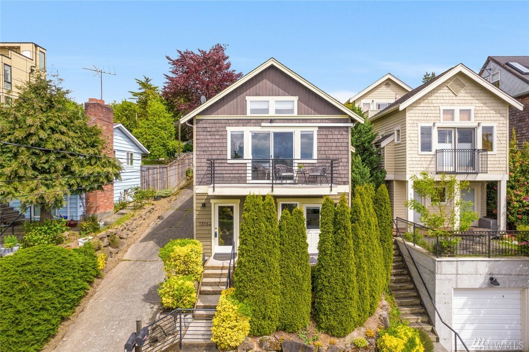 1316 30th Ave S A  Seattle WA 98144 photo