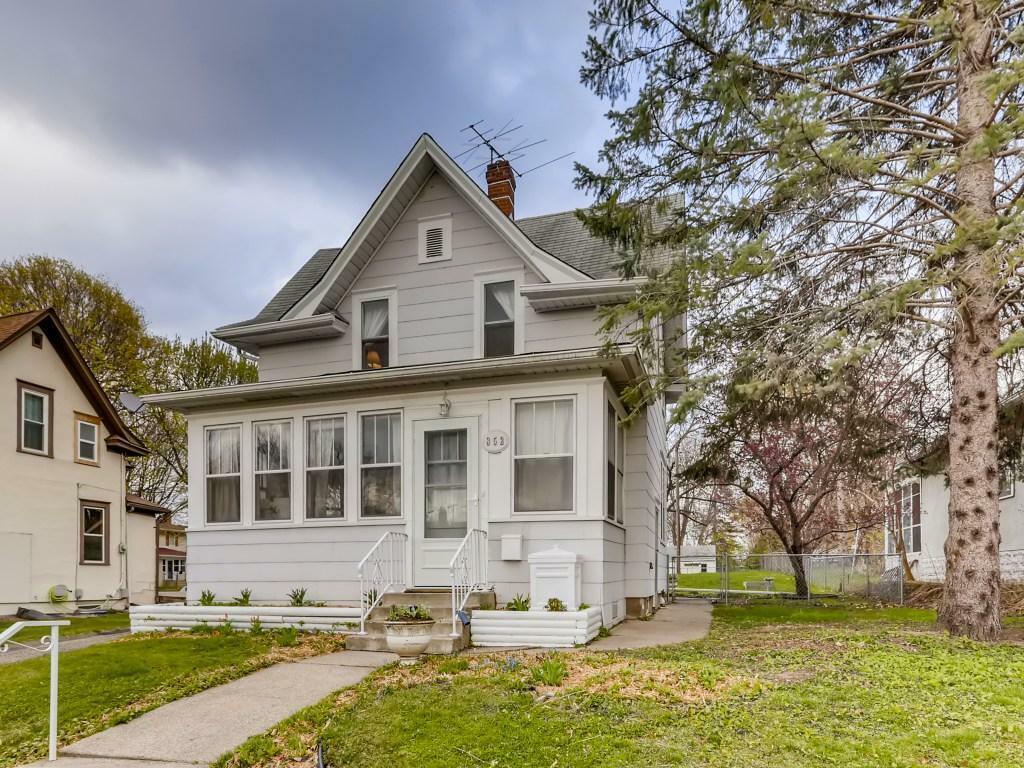 Property Photo:  852 Manomin Avenue  MN 55107 