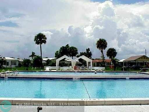Property Photo: 6102 NW 66th Ter FL 33321