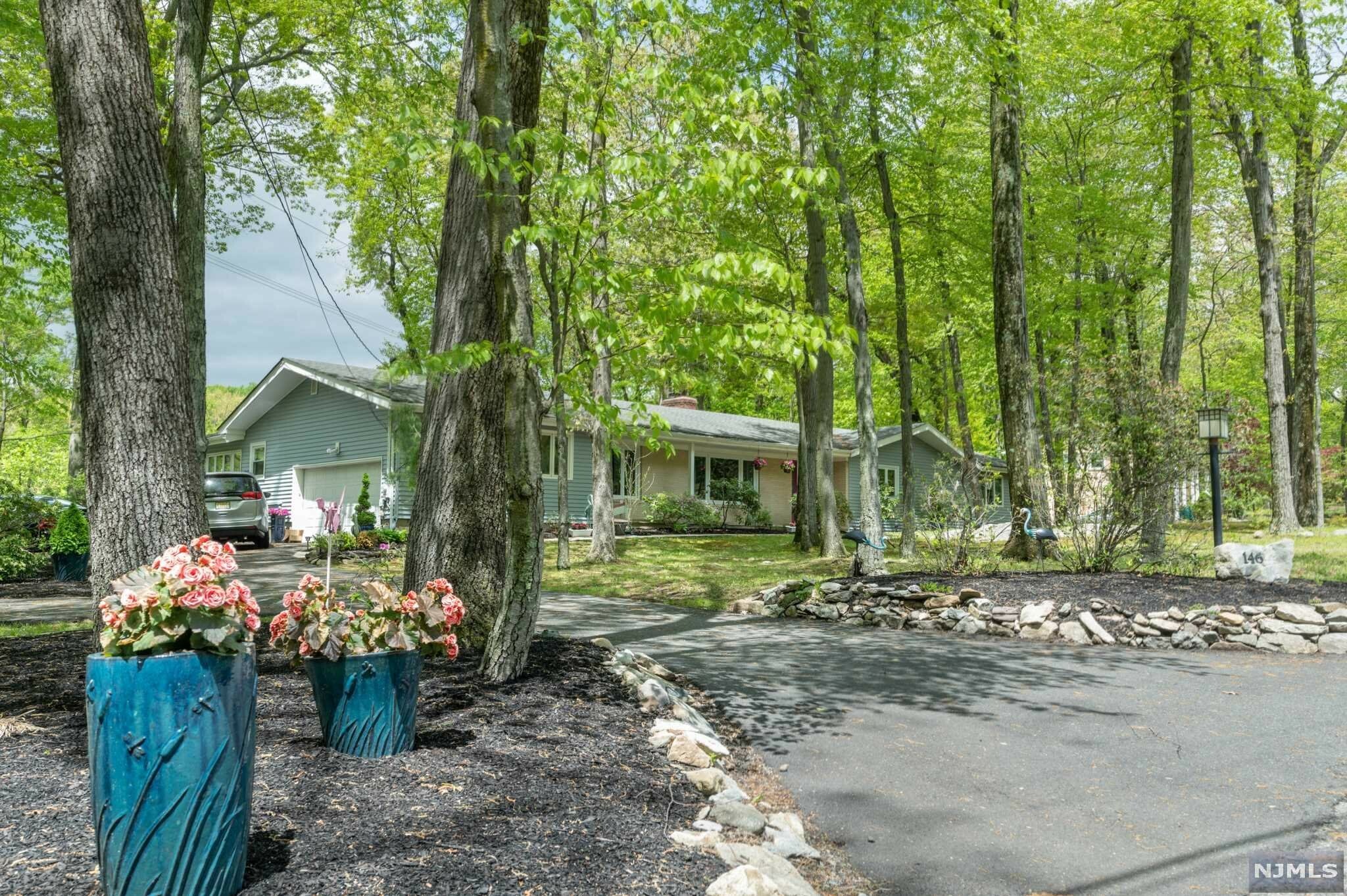 Property Photo: 146 Waughaw Road NJ 07082