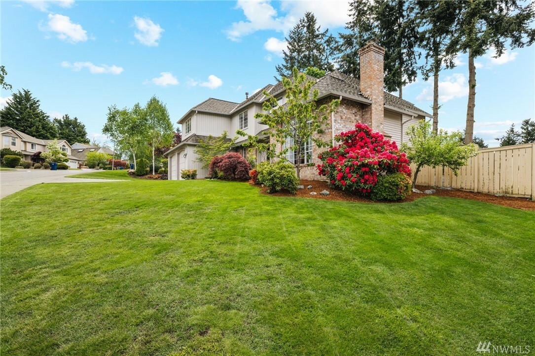 Property Photo:  1123 SW 333rd Place  WA 98023 