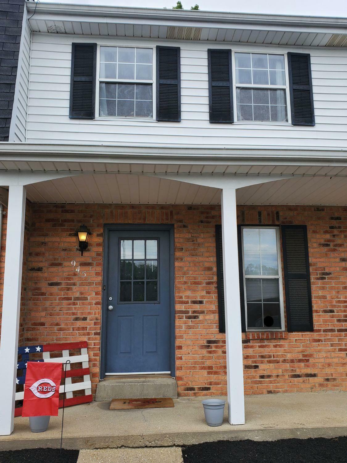 Property Photo:  945 Villa View Ct  OH 45238 