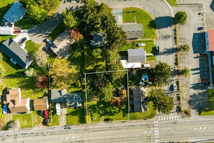 747 E Whidbey Ave  Oak Harbor WA 98277 photo