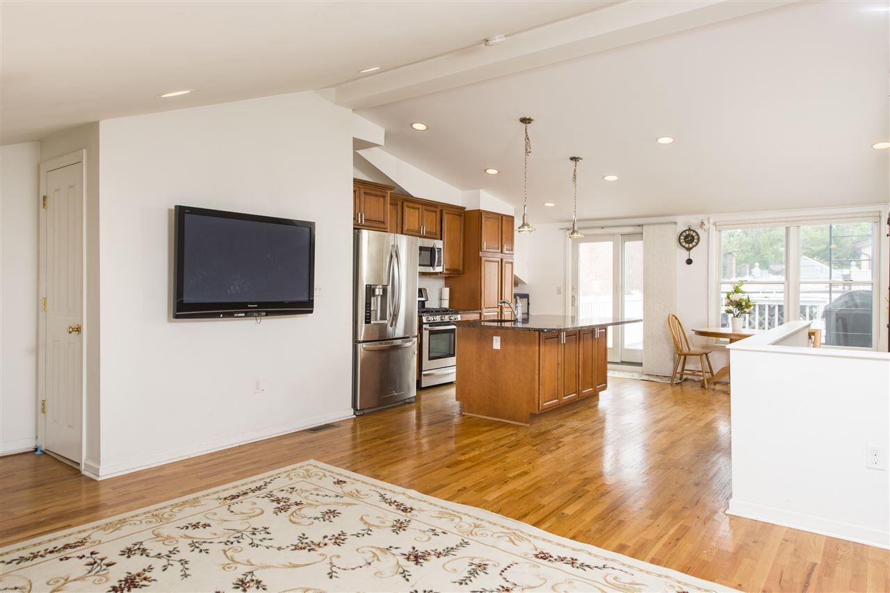 Property Photo:  283 7th St 2  NJ 07302 