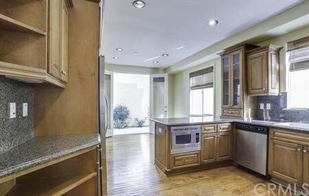 Property Photo: 2007 Marshallfield Ln B CA 90278