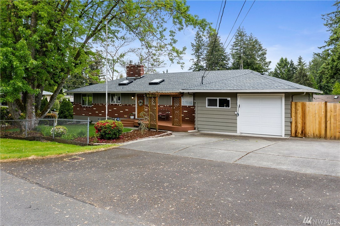 Property Photo:  6922 44th St W  WA 98466 