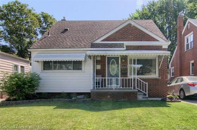 Property Photo: 2135 Syracuse Court MI 48124