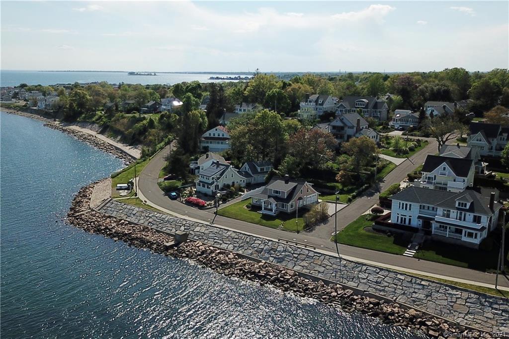 Property Photo: 81 Morningside Drive CT 06460