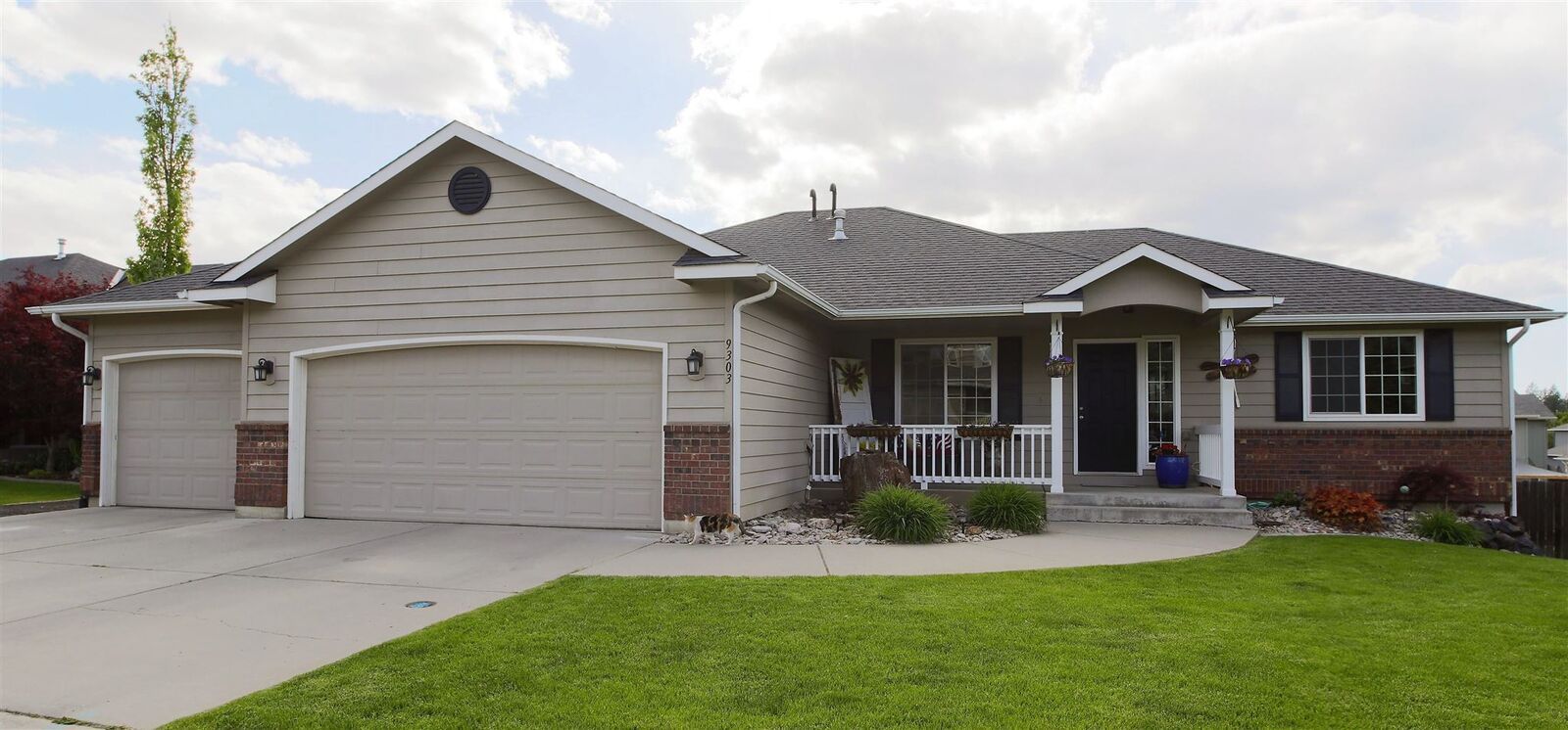 Property Photo:  9303 N Seminole St  WA 99208 