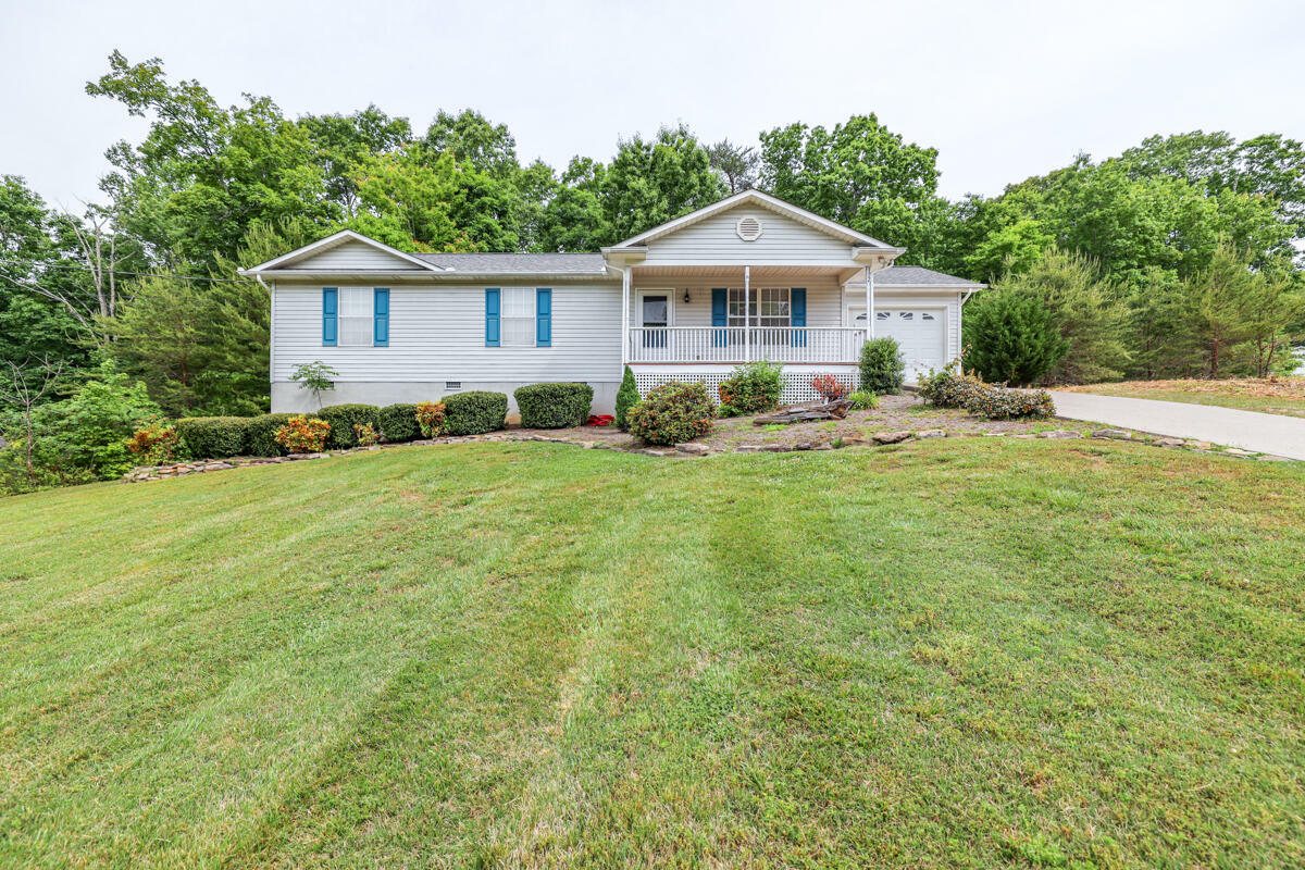 Property Photo:  172 Edgewood Drive  TN 37849 