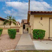 Property Photo: 2127 E Fairview Avenue AZ 85204