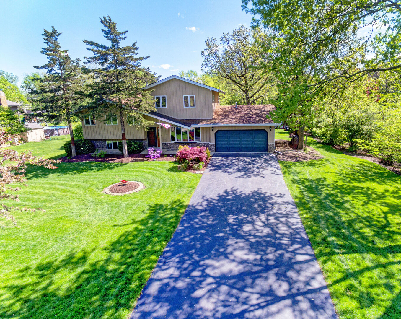 Property Photo:  15W739 82nd Street  IL 60527 