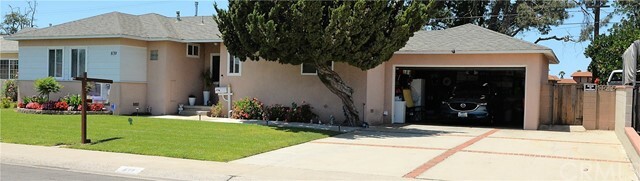 Property Photo:  839 N Redondo Drive W  CA 92801 