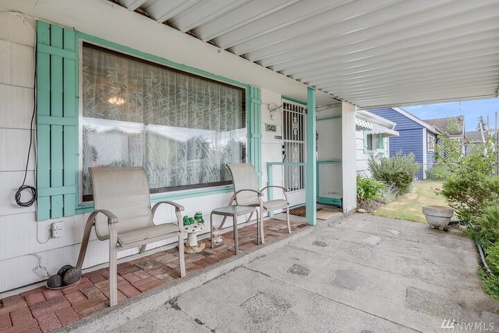 Property Photo: 10403 Kline St SW WA 98499