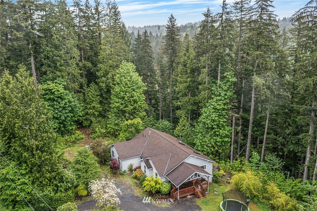 Property Photo: 7527 Woods Creek Road WA 98272