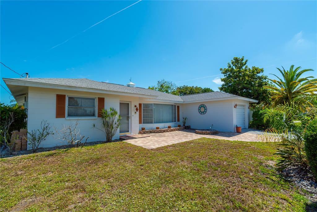 Property Photo:  601 La Gorce Drive  FL 34293 