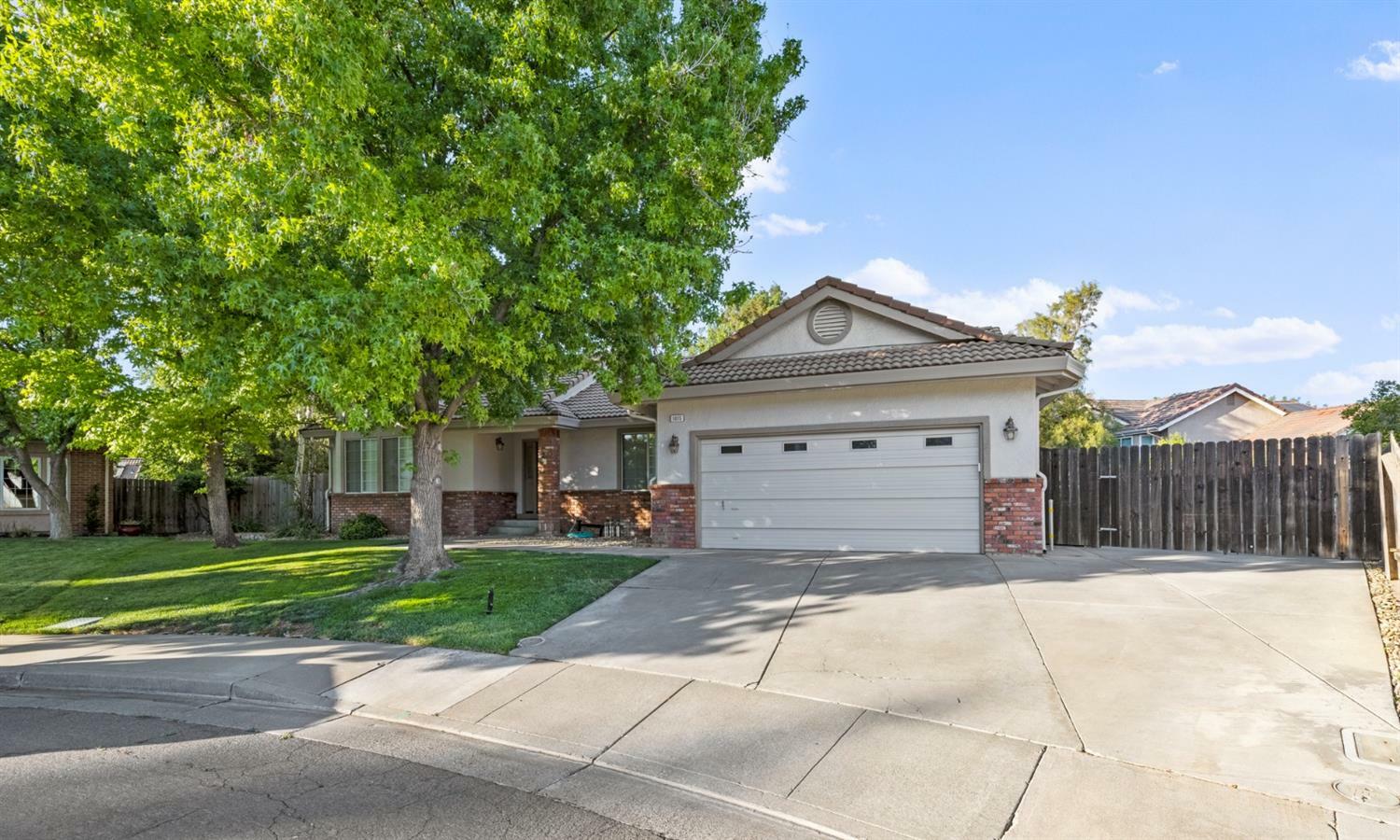 Property Photo: 1015 Berryessa Court CA 95694