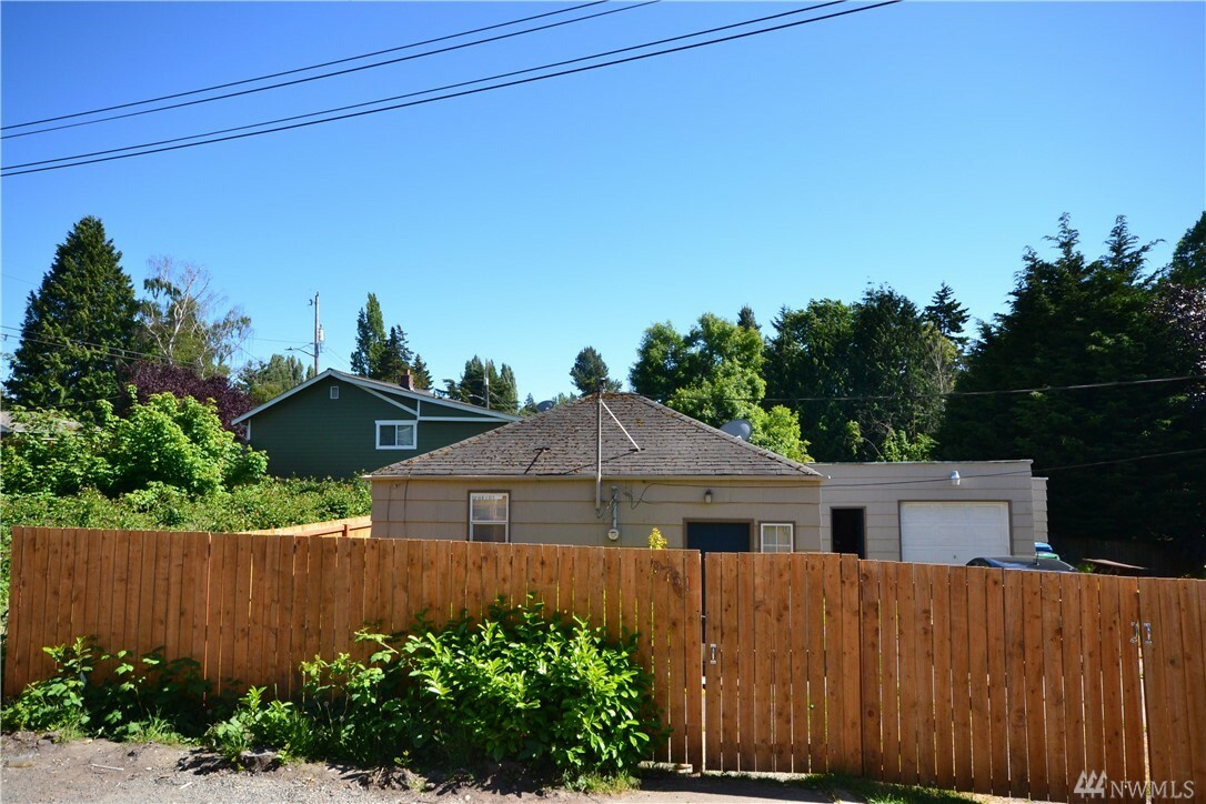 Property Photo:  9761 3rd Ave NW  WA 98117 