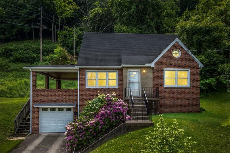 Property Photo: 624 Marie Street PA 15045